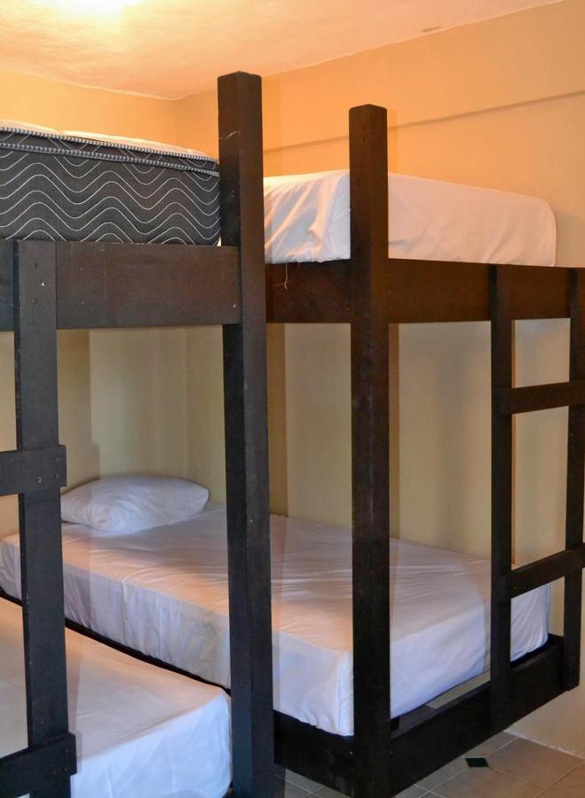 Deja Hostel プレヤデルカーメン エクステリア 写真