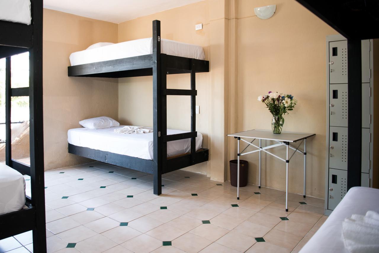 Deja Hostel プレヤデルカーメン エクステリア 写真