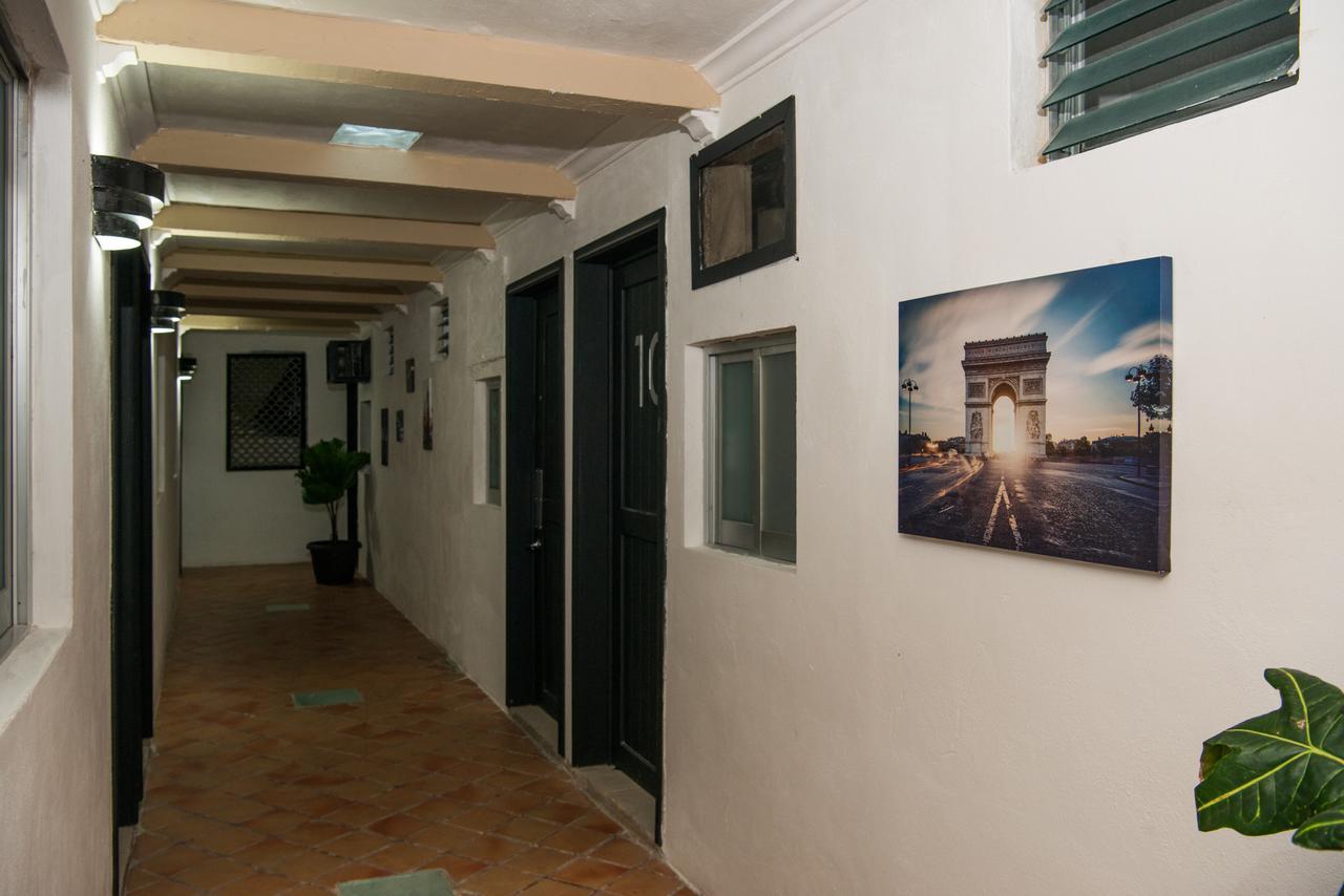 Deja Hostel プレヤデルカーメン エクステリア 写真